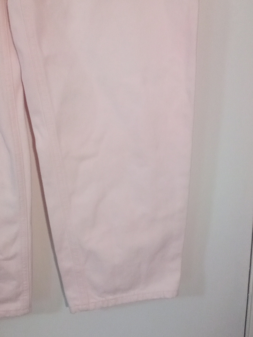 * KBB By Kahlana Mid-Rise Jeans in Light Pink NWT $50 - Picture 3 of 4